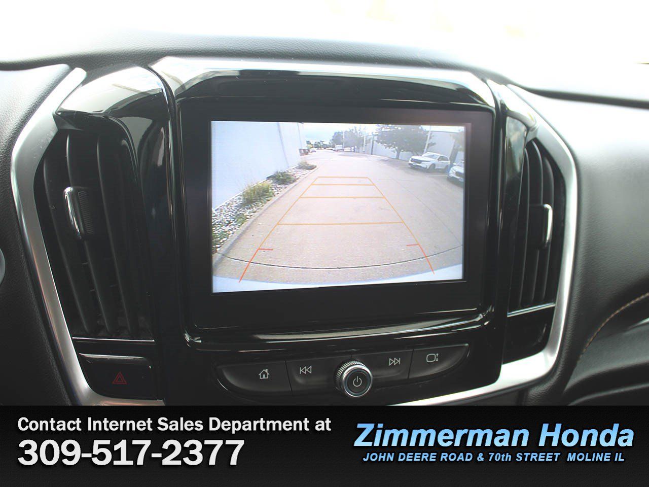 Used 2019 Chevrolet Traverse LT FWD image 23