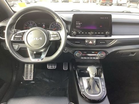 Used 2023 Kia Forte GT-Line w/ GT-Line Premium Package image 11