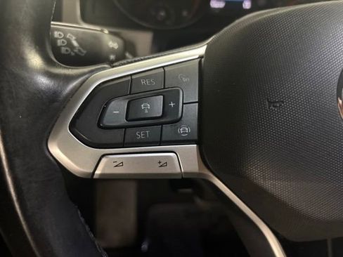 Used 2020 Volkswagen Atlas Cross Sport SE w/ Panoramic Sunroof Package FWD image 24