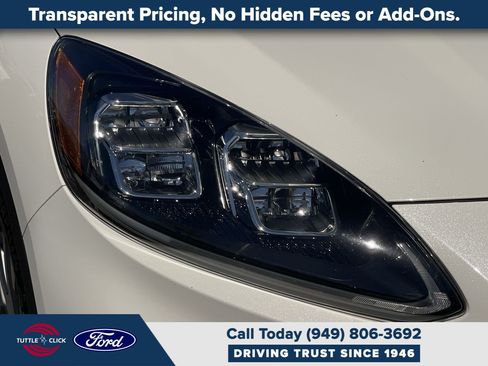 Used 2020 Ford Escape Titanium w/ Titanium Premium Package 2.0 AWD/4WD image 16