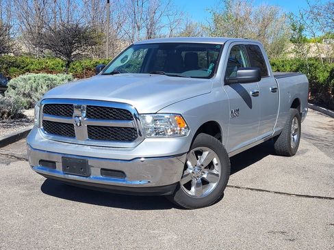 Used 2018 RAM 1500 Classic SLT AWD/4WD image 1