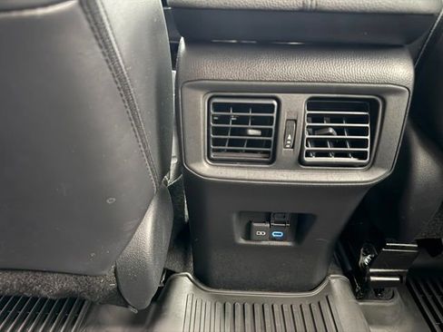 Used 2022 Toyota RAV4 Limited image 29