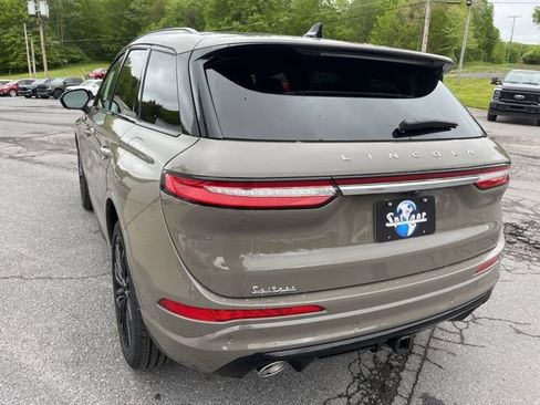 New 2025 Lincoln Corsair Reserve w/ Equipment Group 202A AWD/4WD image 7