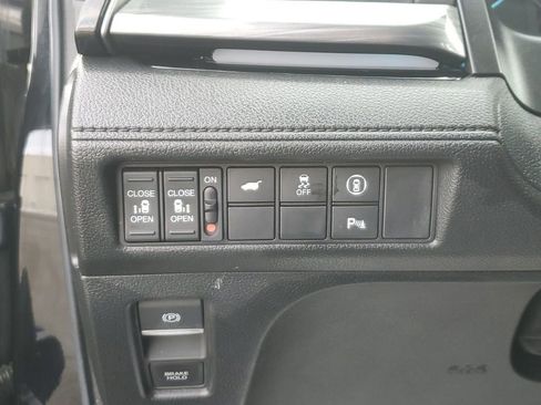 Used 2023 Honda Odyssey Elite image 18