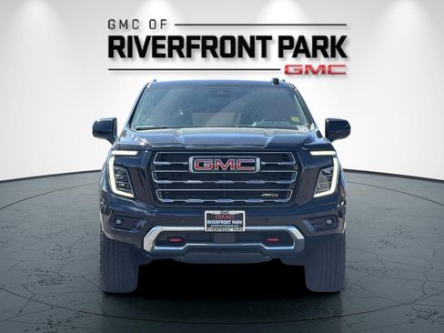 New 2026 GMC Yukon XL AT4 AWD/4WD image 8