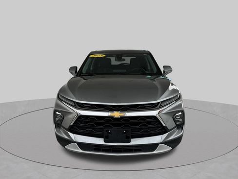 Used 2023 Chevrolet Blazer LT AWD/4WD image 3