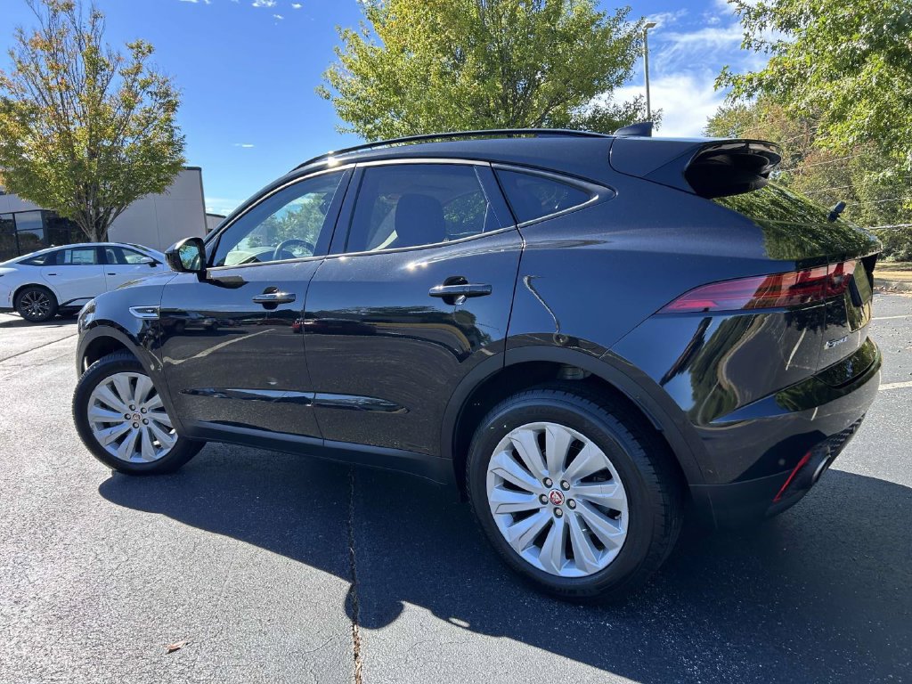 Used 2020 Jaguar E-PACE SE AWD/4WD image 4
