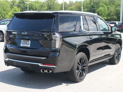 Used 2025 Chevrolet Tahoe Premier AWD/4WD image 7
