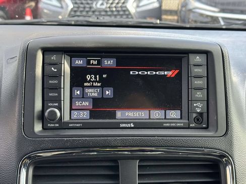 Used 2017 Dodge Grand Caravan SE FWD image 15