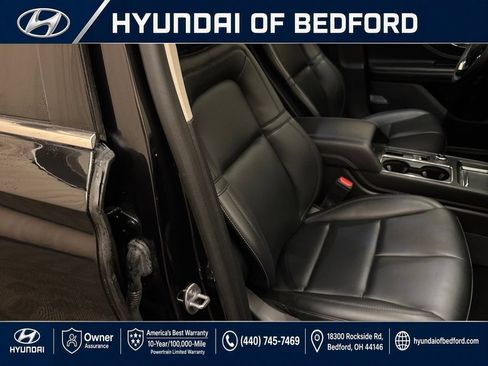 Used 2023 Lincoln Corsair AWD image 28