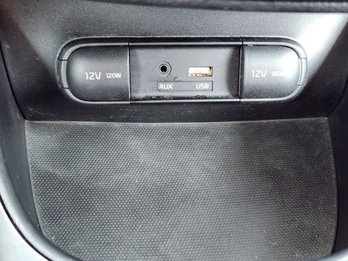 Used 2016 Kia Soul FWD image 15