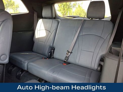 Used 2024 Buick Enclave Premium AWD/4WD image 19