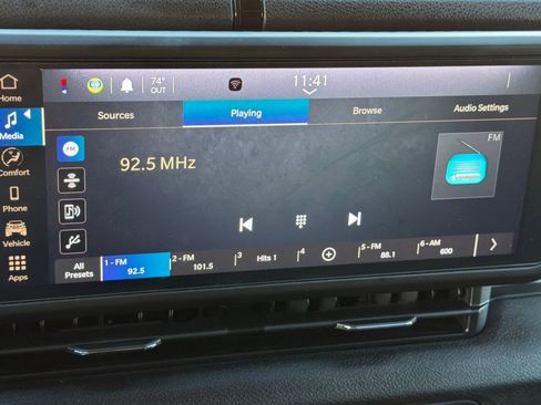 Used 2024 Jeep Wrangler Willys image 17