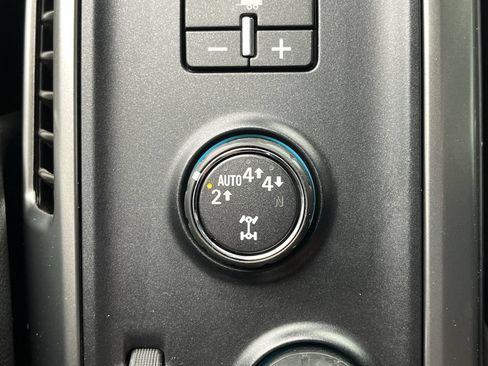 Used 2017 Chevrolet Silverado 1500 LT w/ All Star Edition AWD/4WD image 15