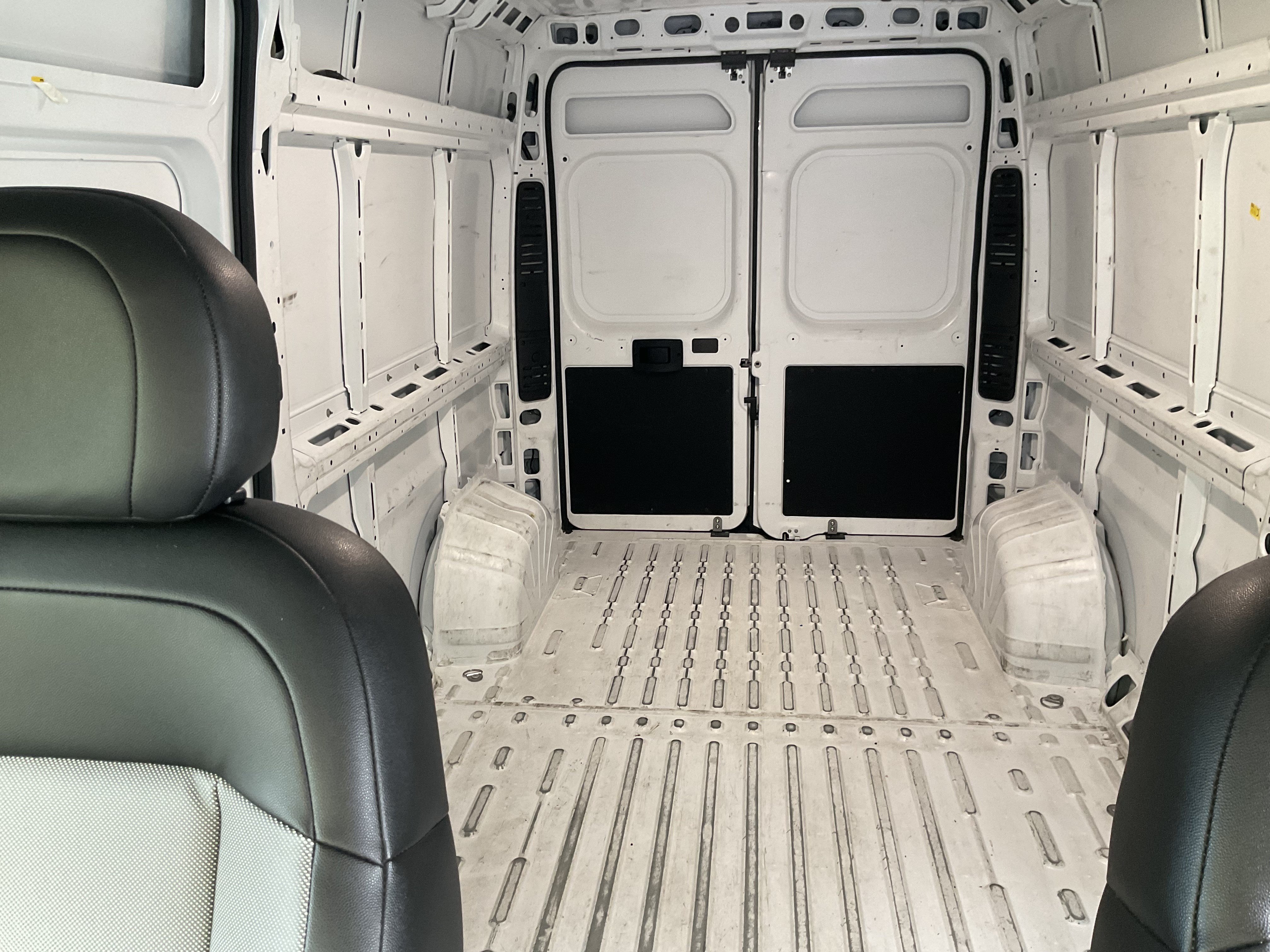 Used 2025 RAM ProMaster 2500 w/ Convenience Group FWD image 29