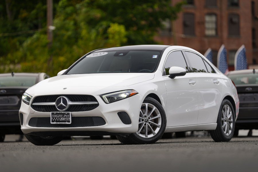 Used 2022 Mercedes-Benz A 220 image 2