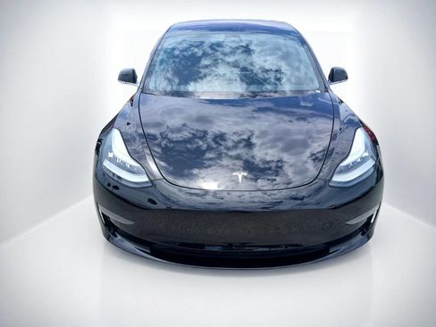 Used 2019 Tesla Model 3 RWD image 3