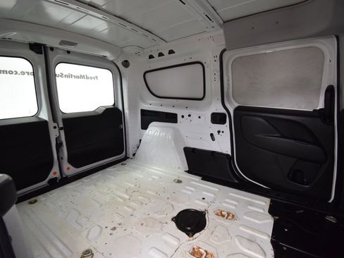 Used 2020 RAM ProMaster City Tradesman image 24