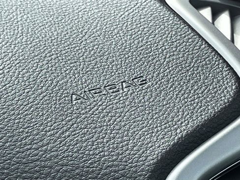 Used 2020 Jeep Compass Latitude w/ Cold Weather Group image 19