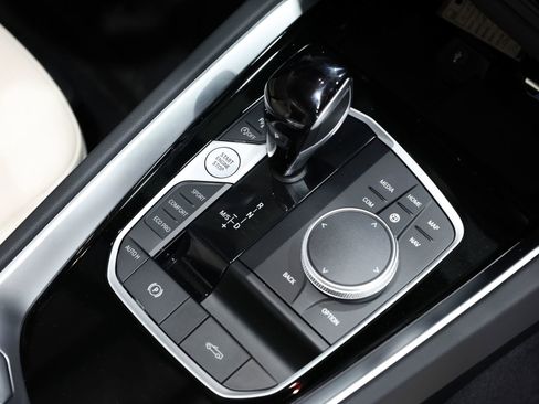 Used 2026 BMW Z4 sDrive30i w/ Convenience Package image 17