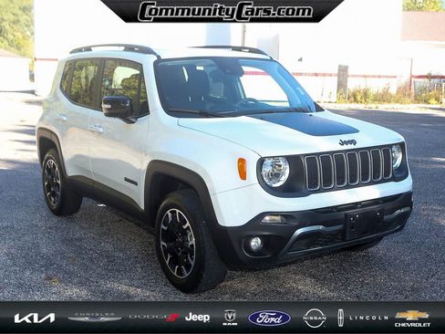 Used 2023 Jeep Renegade Latitude image 9