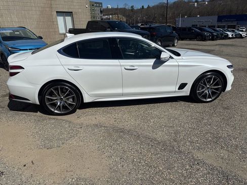Used 2026 Genesis G70 2.5T image 7