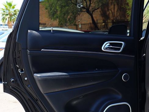 Used 2019 Jeep Grand Cherokee Summit w/ Platinum Series Group AWD/4WD image 33