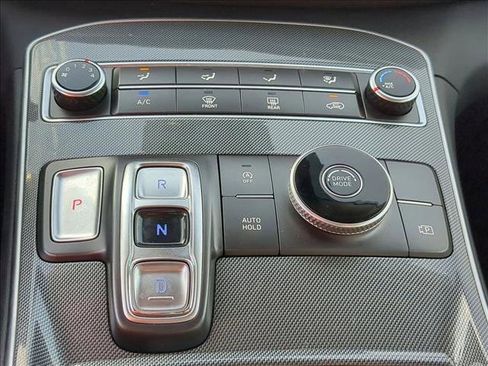 Used 2023 Hyundai Santa Fe SE FWD image 12