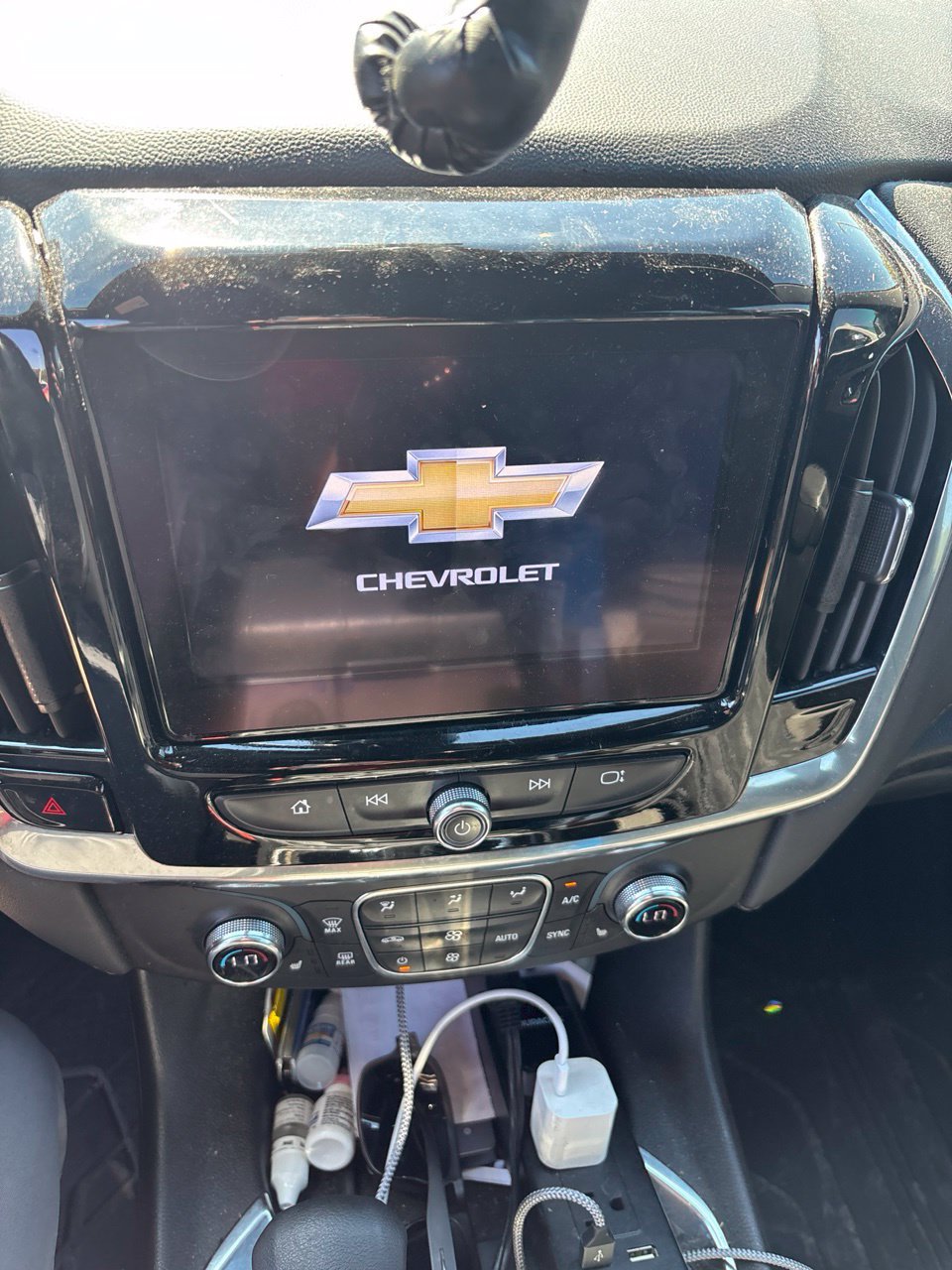 Used 2023 Chevrolet Traverse LT FWD image 16