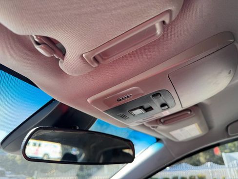 Used 2020 Toyota Camry SE image 23