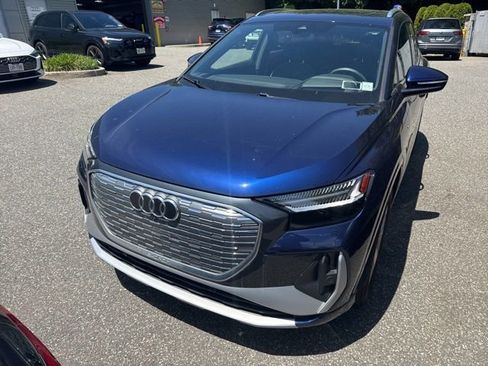 Used 2023 Audi Q4 e-tron Prestige AWD/4WD image 4