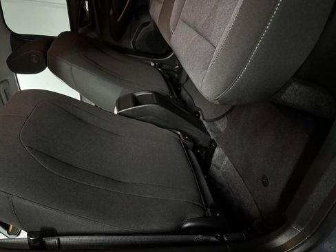 Used 2025 Chevrolet Trax LS image 45