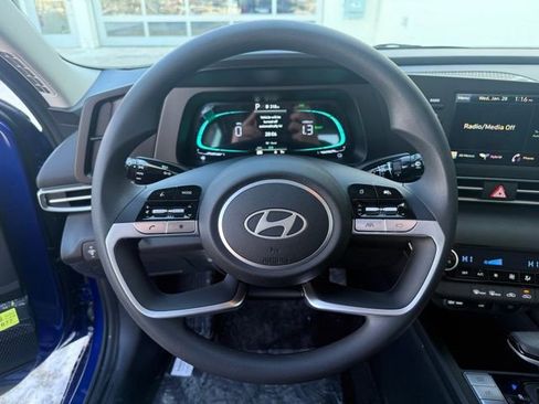 New 2026 Hyundai Elantra Hybrid FWD image 14