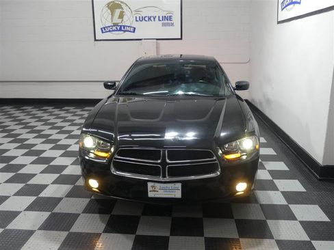 Used 2014 Dodge Charger R/T image 3