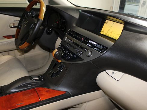 Used 2010 Lexus RX 350 2WD image 32