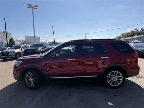 Used 2017 Ford Explorer Limited w/ Equipment Group 301A image 8