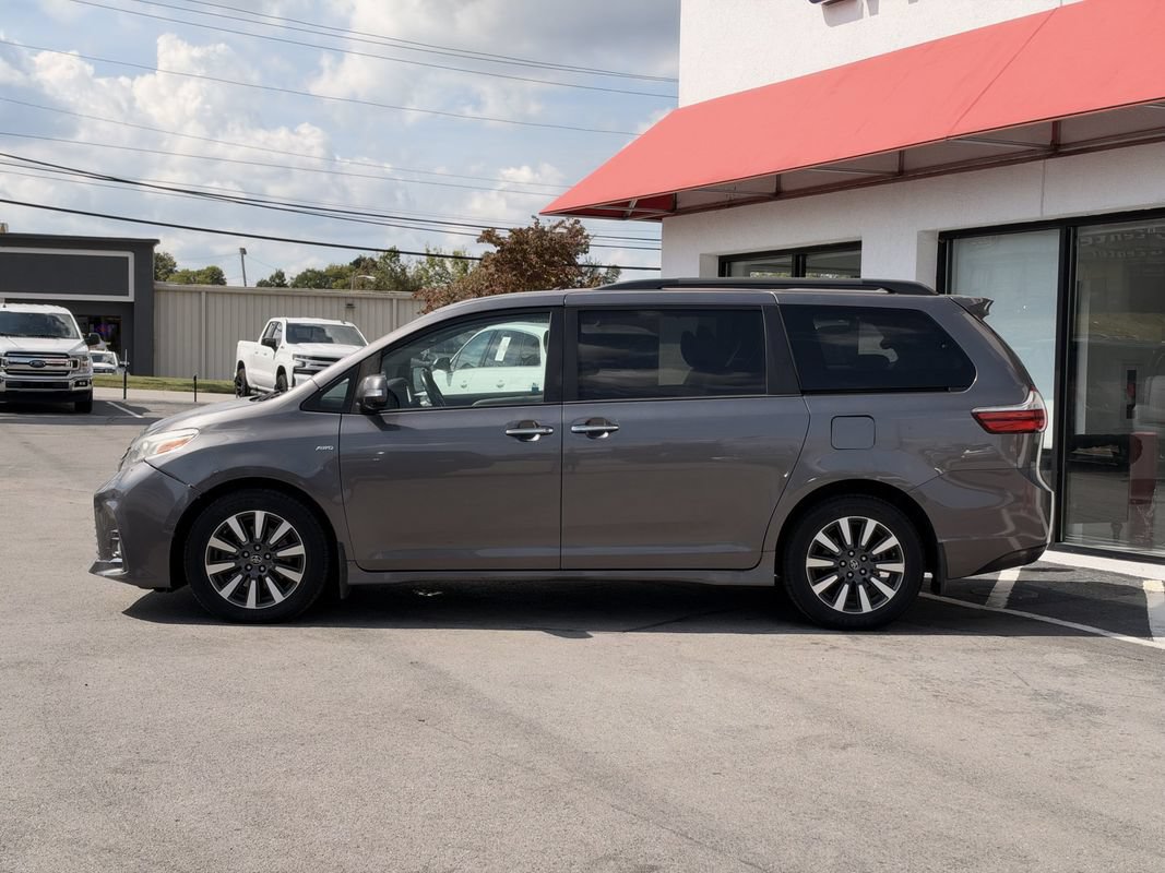 Used 2020 Toyota Sienna Limited Premium AWD/4WD image 3