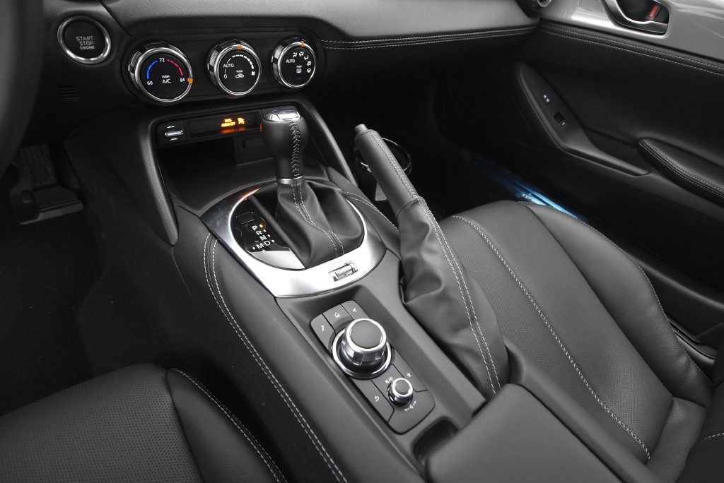 Used 2025 MAZDA MX-5 Miata RF Grand Touring RWD image 33