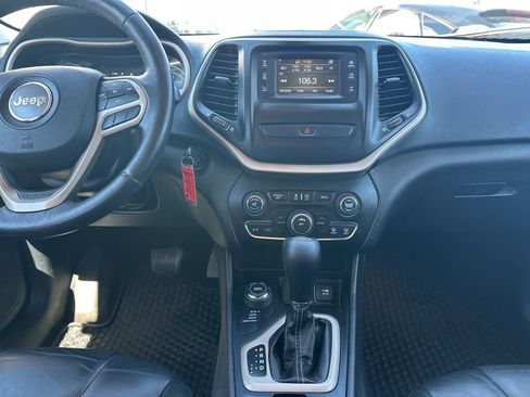 Used 2017 Jeep Cherokee Latitude w/ True North Edition AWD/4WD image 22