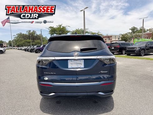 Used 2023 Buick Enclave Avenir w/ Avenir Technology Package FWD image 4