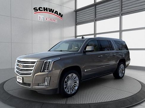 Used 2017 Cadillac Escalade ESV Platinum image 8