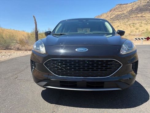 Used 2020 Ford Escape SE FWD image 25