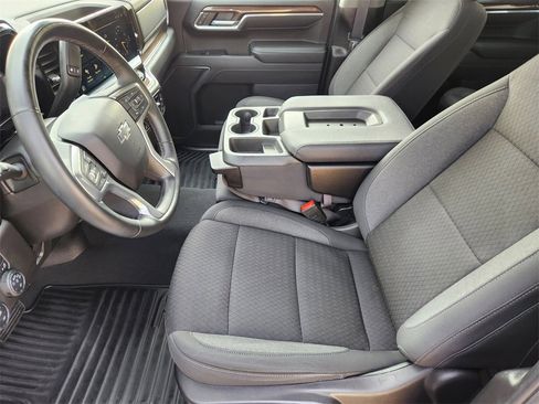 Used 2023 Chevrolet Silverado 1500 RST image 11