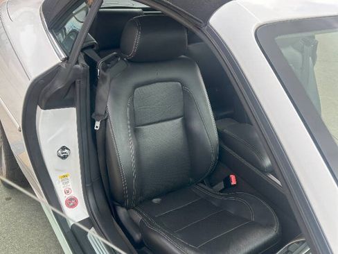 Used 2015 Jaguar XK Convertible image 32