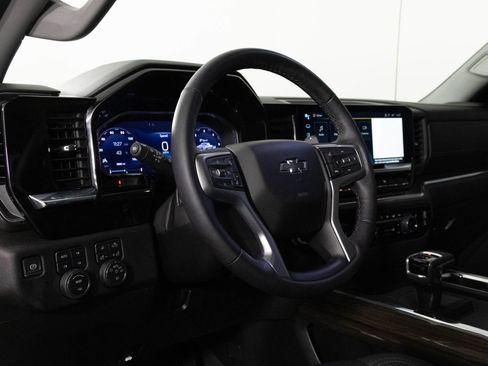 Used 2024 Chevrolet Silverado 1500 RST w/ Redline Edition image 5