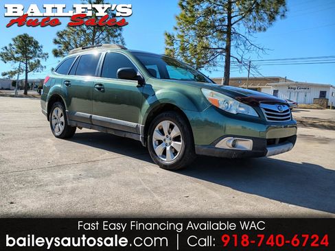 Used 2010 Subaru Outback 2.5i Limited image 1
