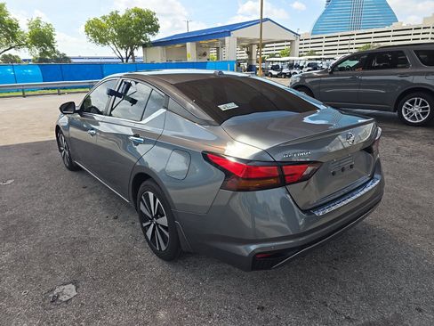 Used 2022 Nissan Altima 2.5 SV FWD image 8