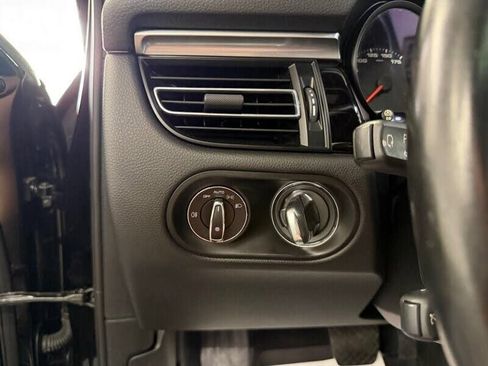Used 2019 Porsche Macan S AWD/4WD image 19