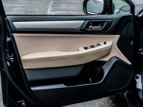 Used 2018 Subaru Outback 2.5i Premium image 22