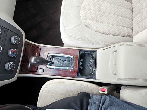 Used 2008 Buick Lucerne CX image 15